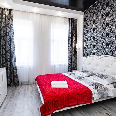 Однокомнатная Форум-Центр Apartment Lviv Ngoại thất bức ảnh