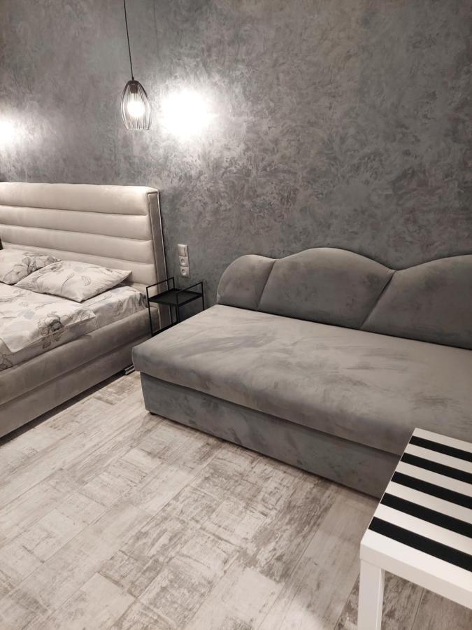 Однокомнатная Форум-Центр Apartment Lviv Ngoại thất bức ảnh