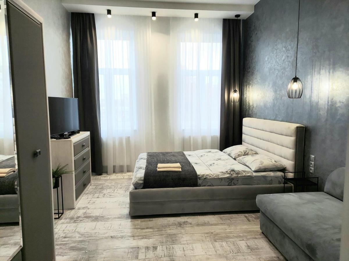 Однокомнатная Форум-Центр Apartment Lviv Ngoại thất bức ảnh