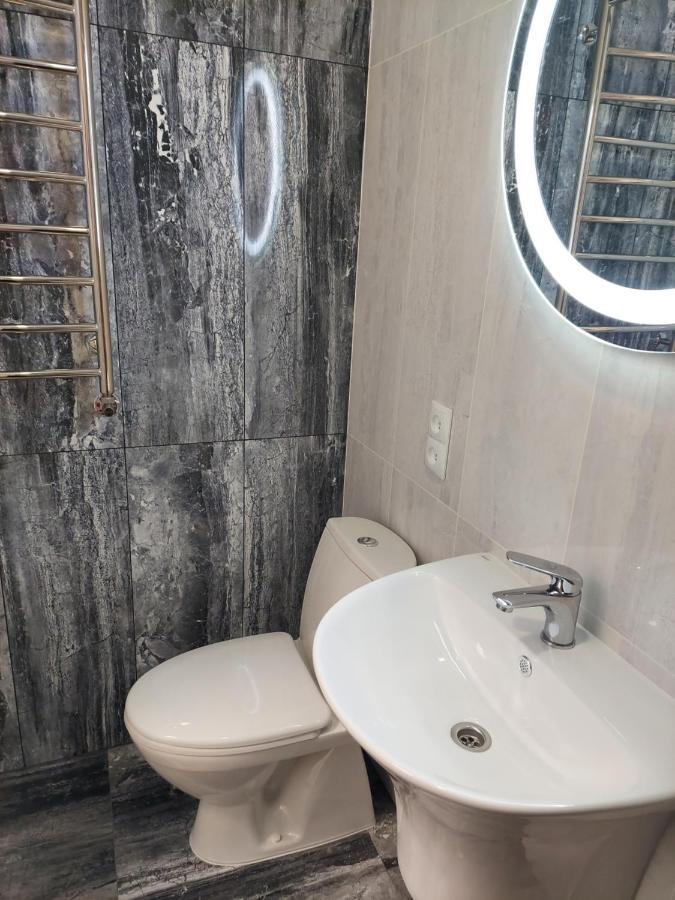 Однокомнатная Форум-Центр Apartment Lviv Ngoại thất bức ảnh